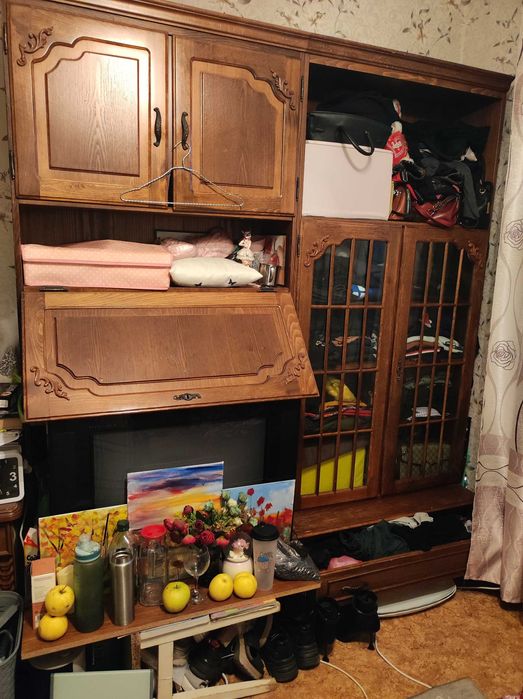 Мебель, шкафы продам