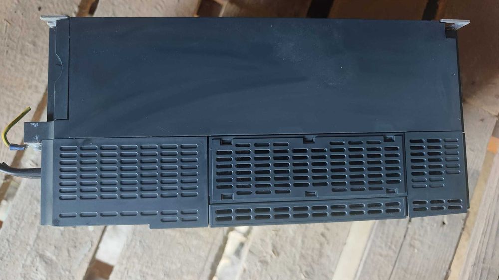 De vânzare Convertizor de frecvență Schneider Electric Altivar 71 – 18,5 kW (25 HP)