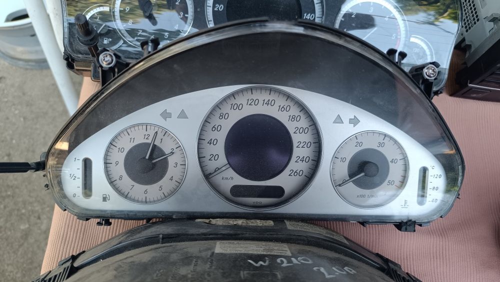 Километражи ,сд и навигации за Мерцедес w210 w212 w203,Порше,Ауди Сеат