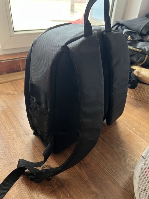 Продавам фотографска раница 20литра