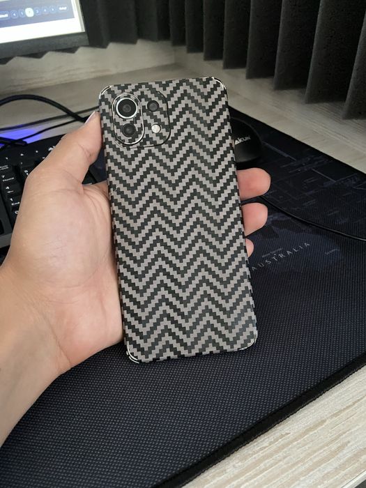 Xiomi 11 lite 6/128gb ishlashi zor