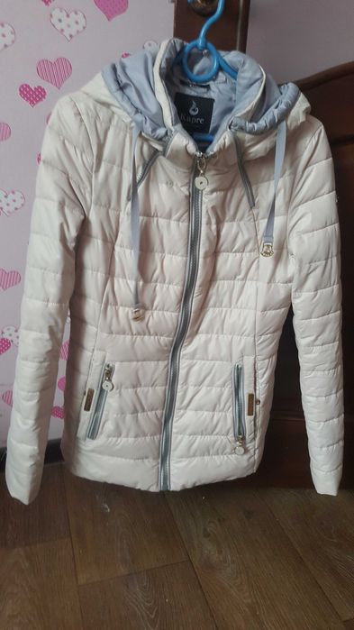 Продам Женские куртки Торг
