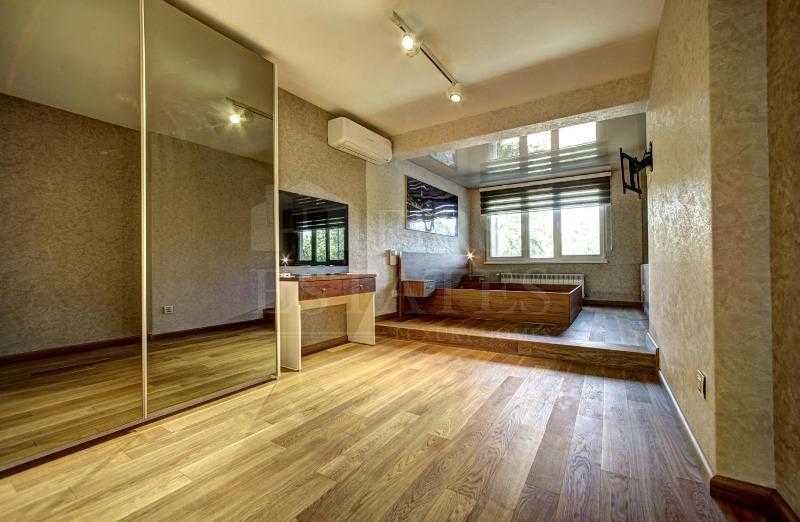 Продава се Тристаен апартамент в София, Кръстова вада - 88 кв.м за 1762 €/кв.м - Снимка #7