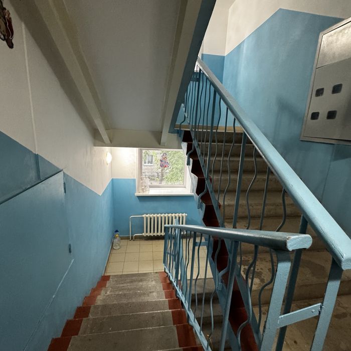 Продам 2 комн рвйон. Уют  3/5  63 м.кв