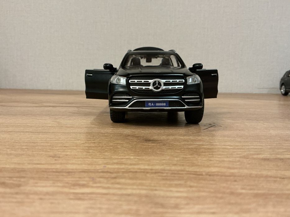 Игрушка машинка, мерседес