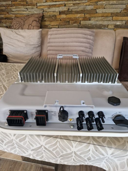 Инвертор Huawei Model: SUN2000-10KTL-M1