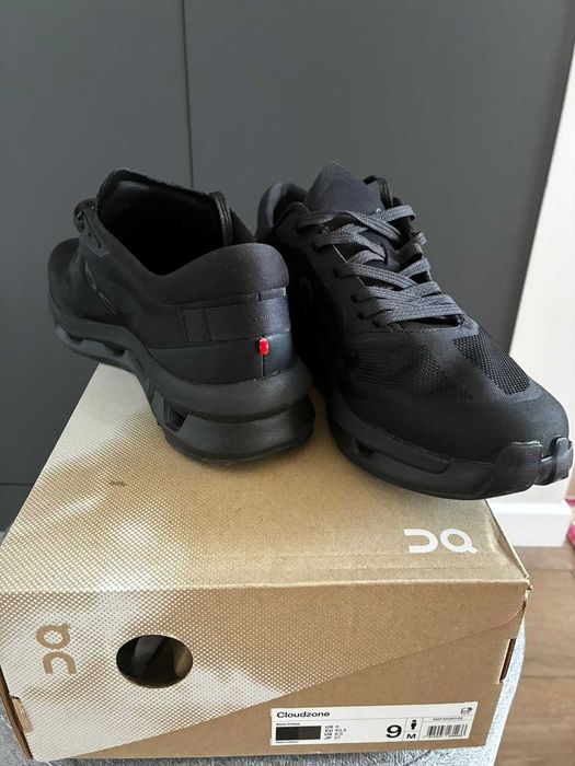 Кроссовки On Cloudzone