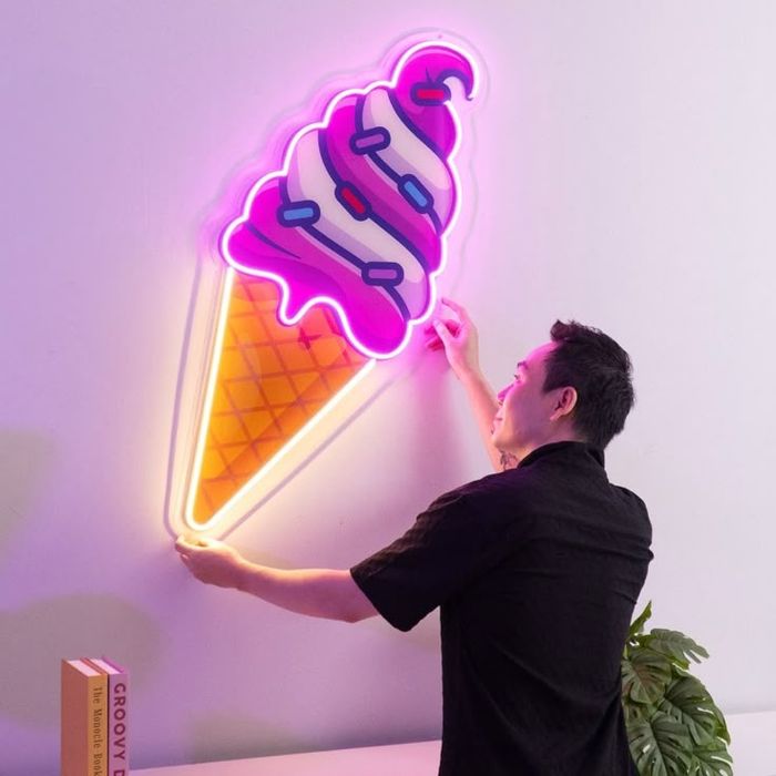 Наружная Реклама Ташки реклама буква Неон Баннер
#наружнаяреклама