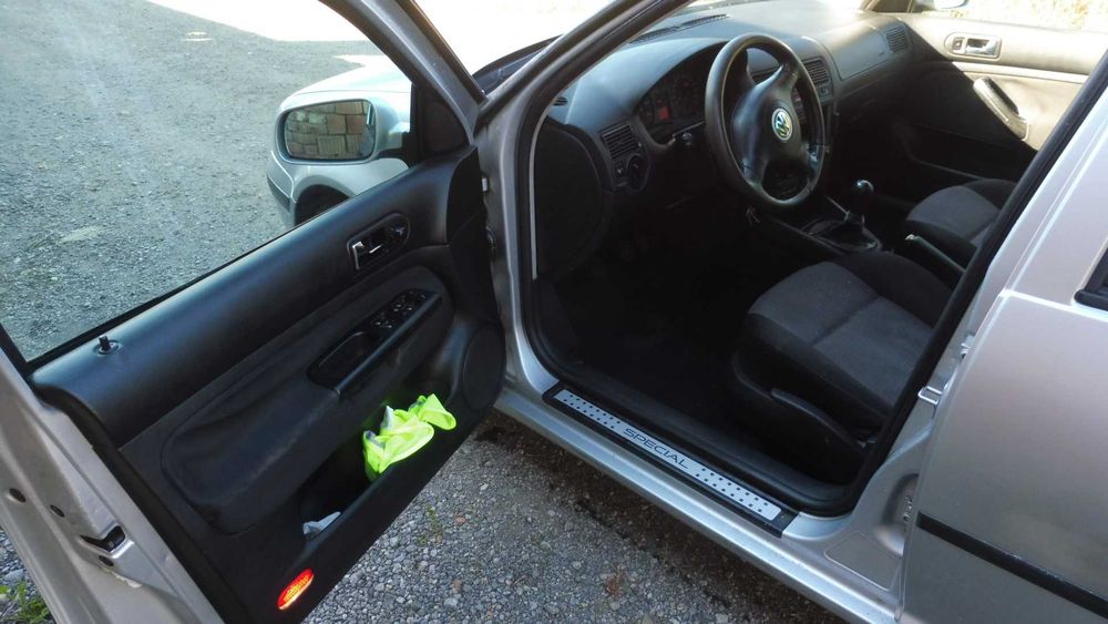 VOLKSWAGEN Golf 2004 — imagine 3