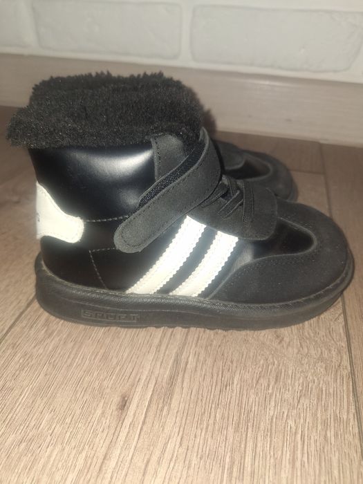 Детская обувь 29 и 26 размеры