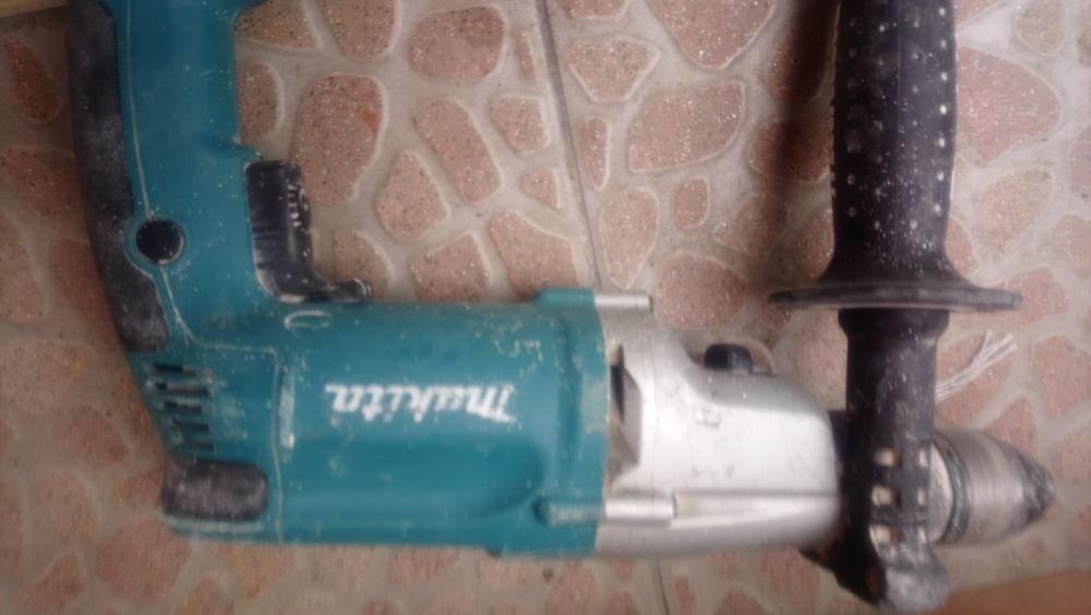 Бормашина Makita dp4011 без ключов патроник