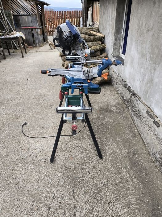 Se vinde unul din cele două fierăstraie circulare