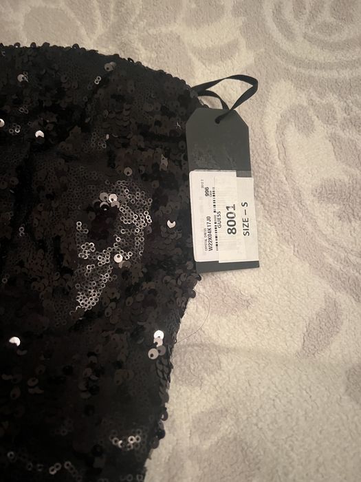 Рокля с пайети на Guess