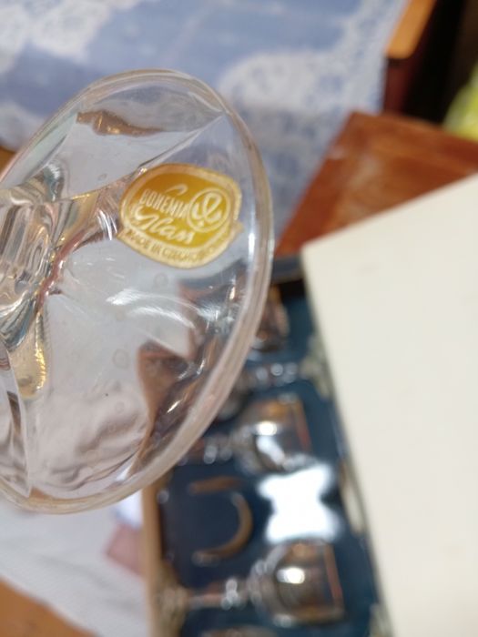 Столовый сервиз бокалы