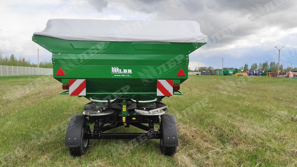 Разбрасыватель удобрений с компьютером OZONE-T-3000 ProPlus+