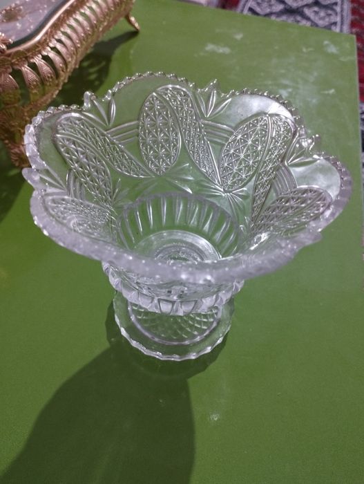 shu va shu turdagi idishlar sotiladi