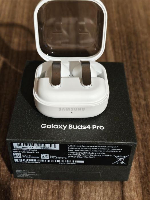 Наушники Samsung Galaxy Buds 4 Pro
