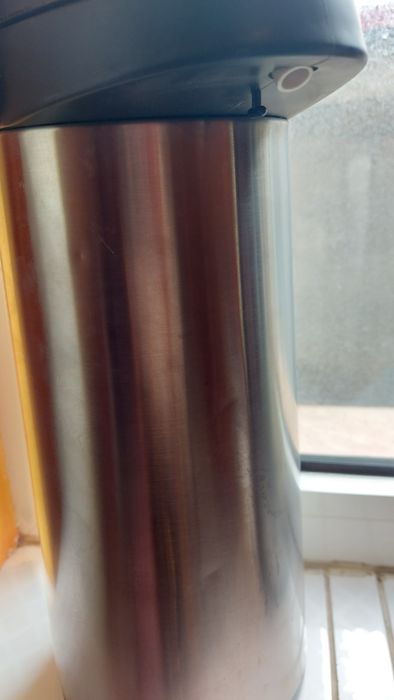 2 Termosuri Noi cu pompa Steinbach 1,9 L pt camping / rulote fast food