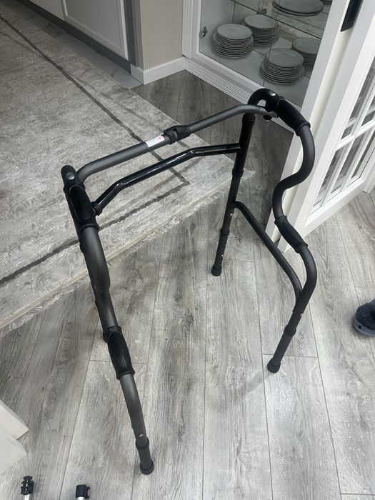 Ортопедические ходунки