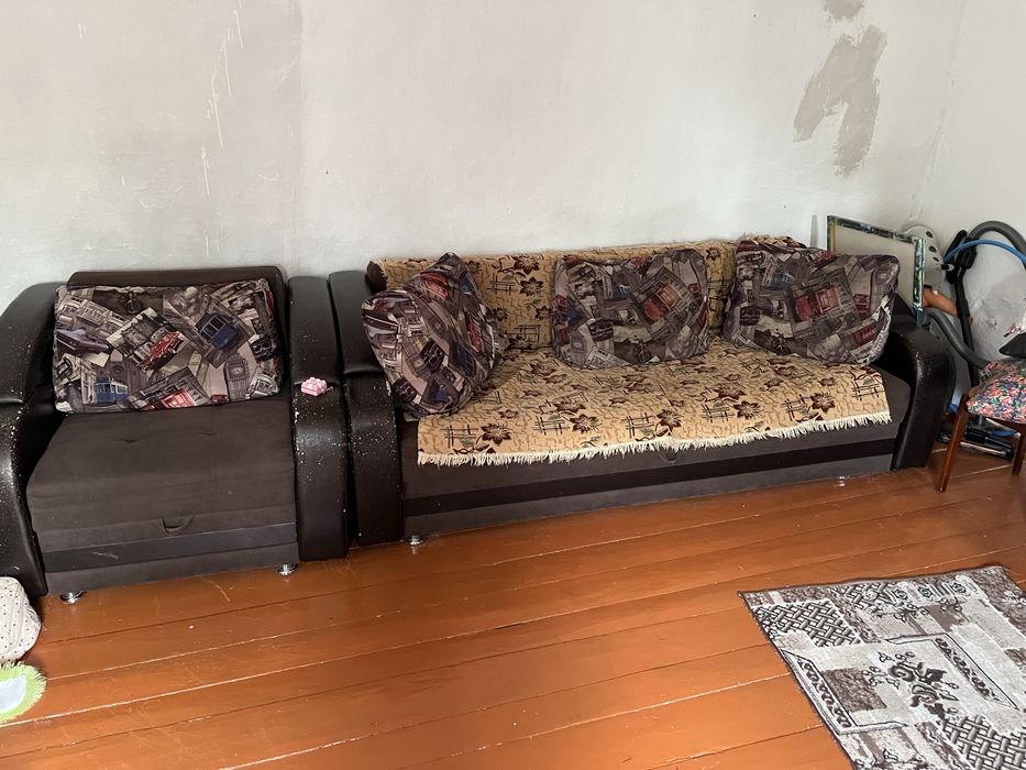 В продаже диван с креслом