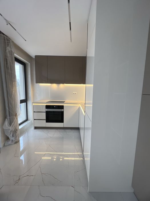 Мебели и кухни по поръчка | Дърводелски услуги | Варна | Carpenter