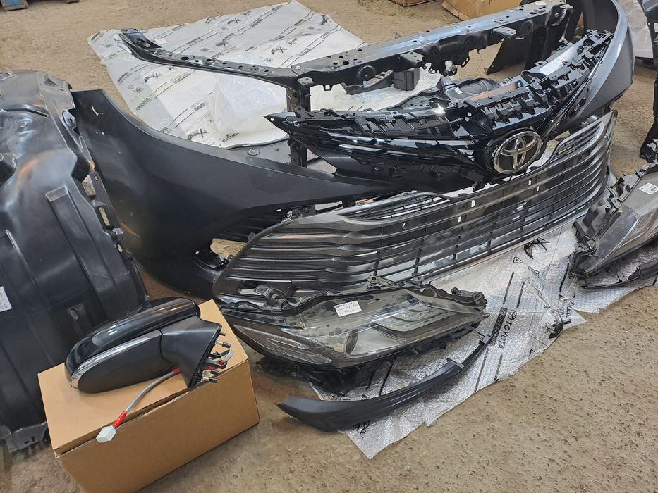 Бампер в сборе Camry 70