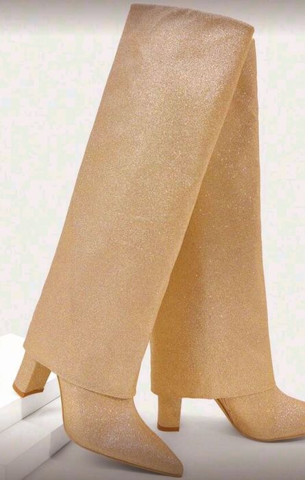 Cizmulițe noi superbe