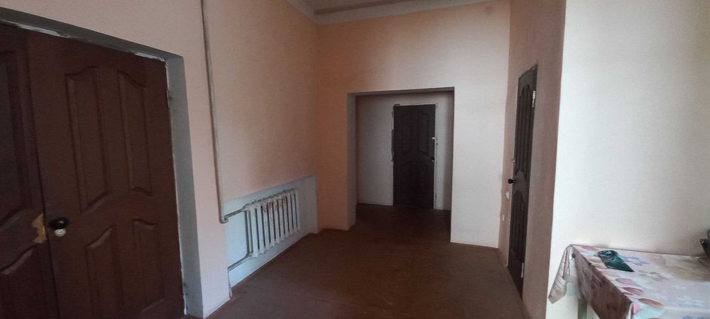 Коттедж 3 хона, Илғор МФЙда, нон заводи ёнида жойлашган.