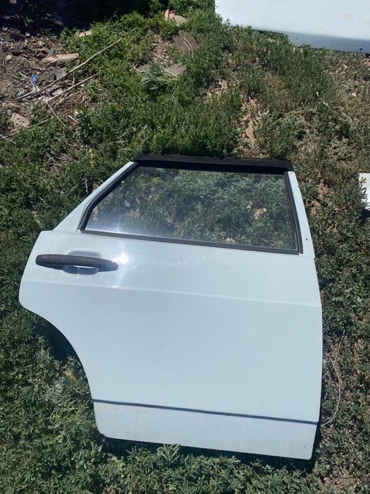 Продам капот, двери, крыло на 2109
