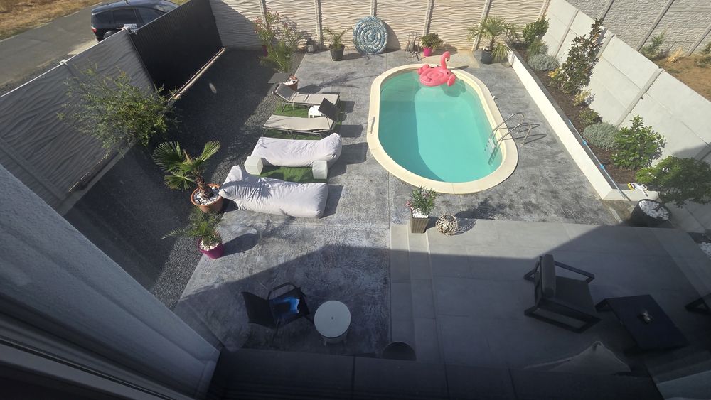 Vila Noua cu piscina de inchiriat in Arad com Fantanele