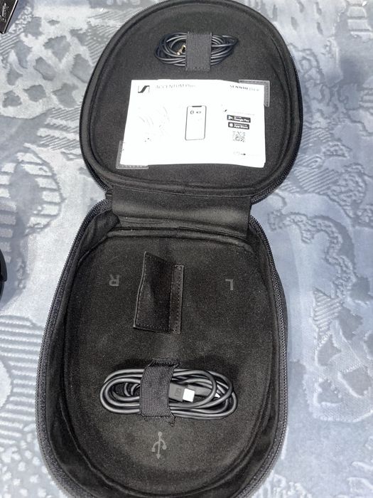 Слушалки Sennheiser ACCENTUM Plus