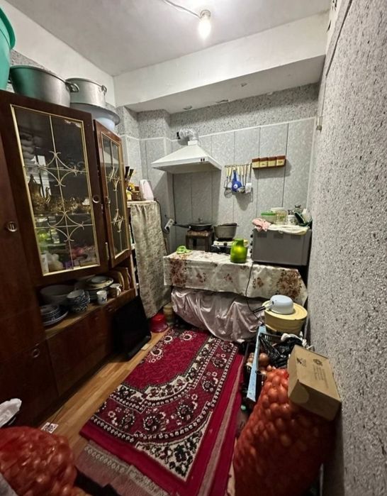 Продаётся 1 комнатная квартира Мирзо Улугбекский район массив Ттз