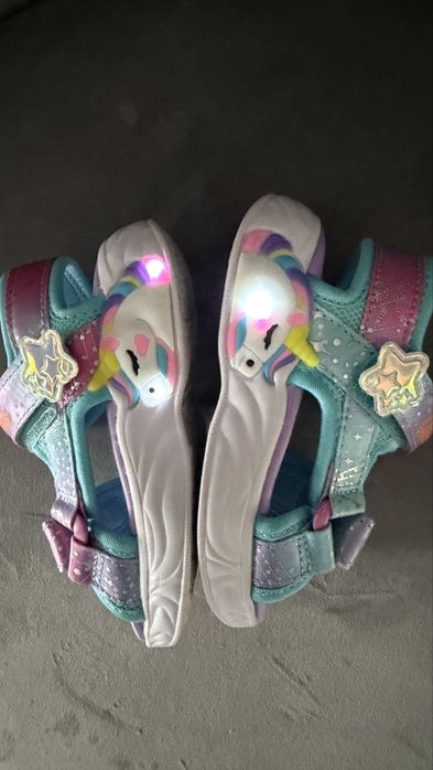 Sandale skechers fetita cu luminite