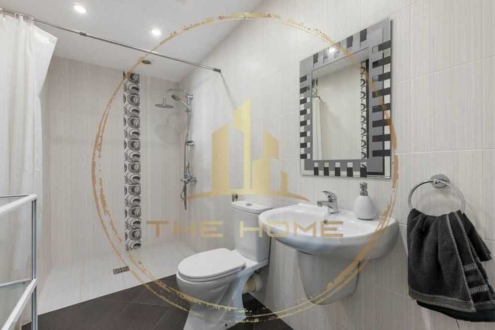 Дава се под наем Тристаен апартамент в Варна, Център - 100 кв.м за 900 € - Снимка #12