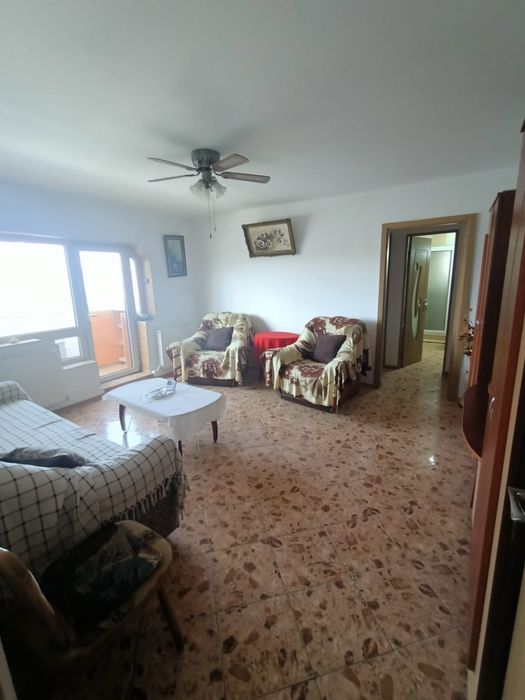 Vand apartament 3 camere negociabil