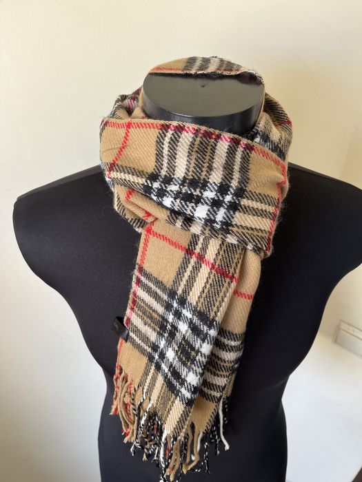 Fular Burberry print , 100% lână
