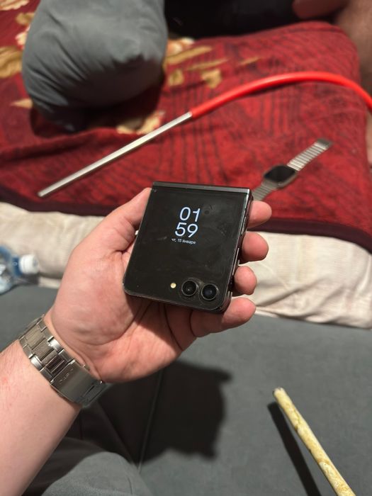 Samsung z flip5 256 gb