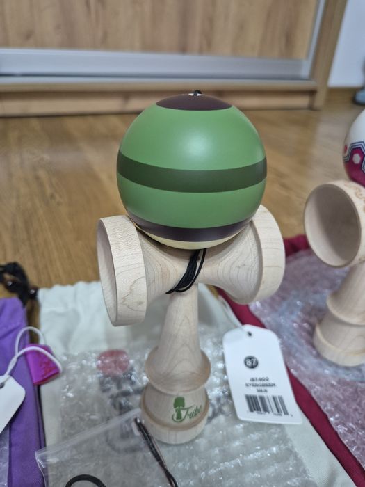 Vand 4 x Kendama USA