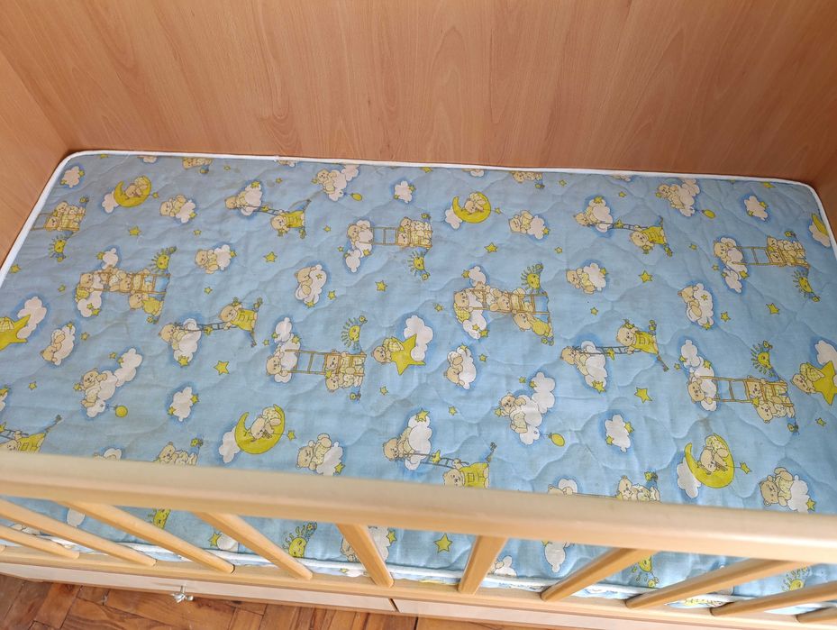 Детско креватче с матрак