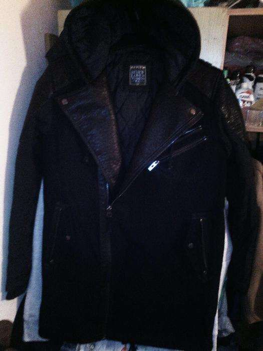 Vand haina PARKA noua.Mărime M.calitate import Germania.