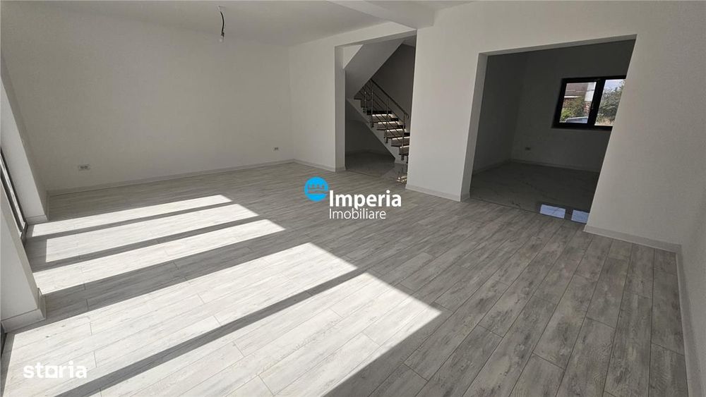 Casa tip duplex de vanzare in zona Bucium - Visan