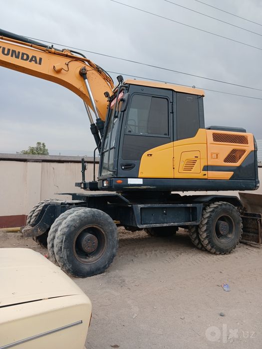 Ekskavator sotiladi 145 xunday