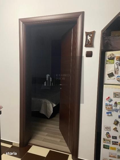 Apartament 2 camere, Berceni/Obregia, decomandat/balcon/boxa