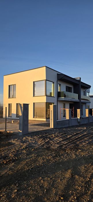 Proprietar, comision 0 Râșnov zona Kaufland vila noua in duplex