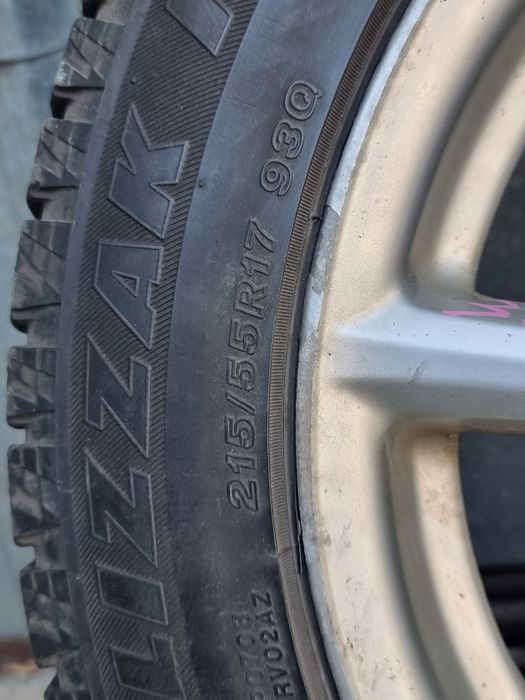 R17 диски с шинами Toyota Estima
