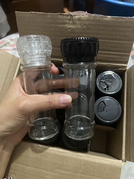 Набор стеклянных солонок для специй