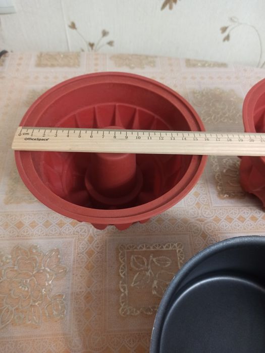 Продам формочки для Пасхи,хлеба.