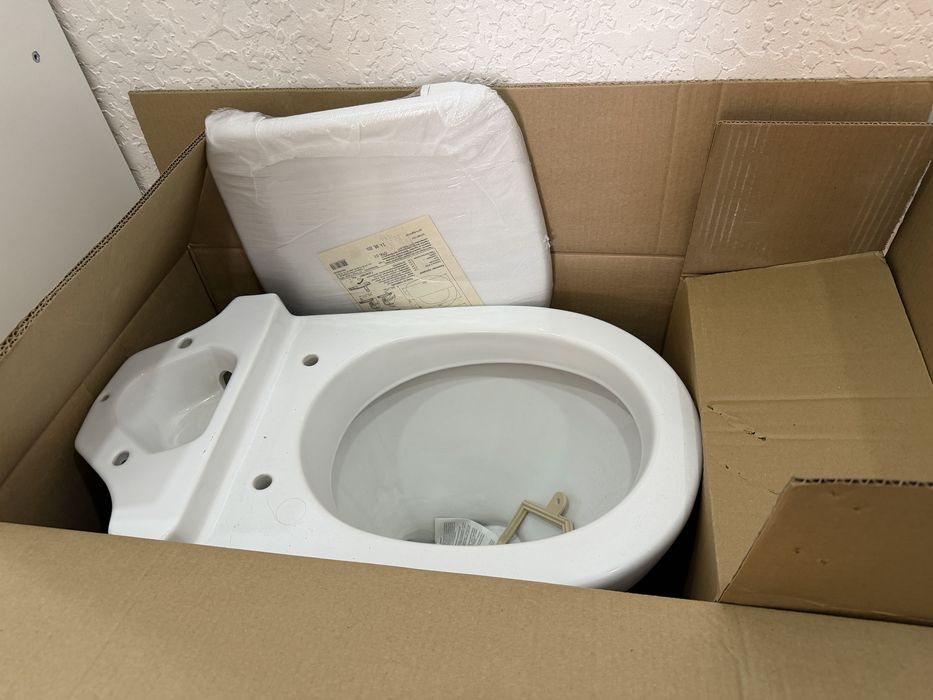 Продам новый унитаз без бочка