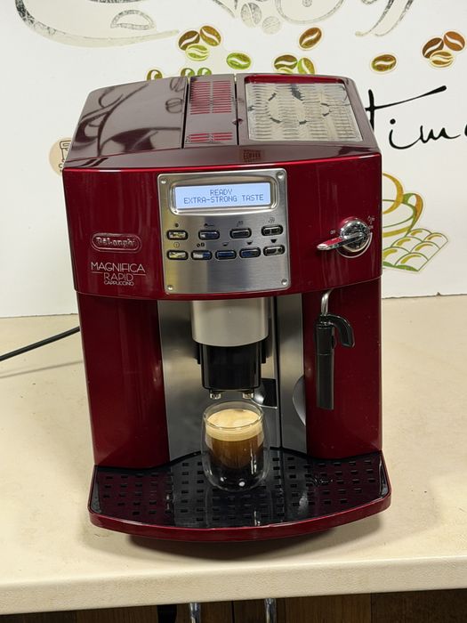 Кафемашина кафе автомат delonghi magnifica с гаранция