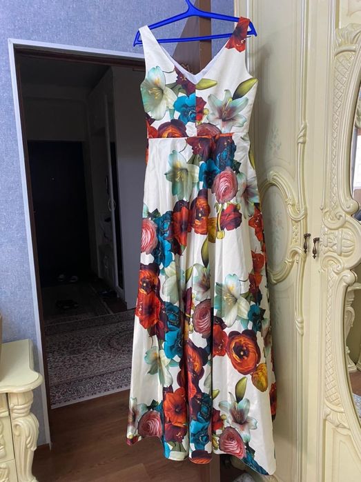 Вечерный көйлек сатылады